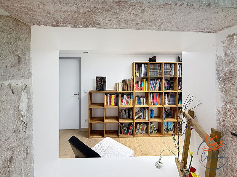 Maison - 367 m² - 9 pièces