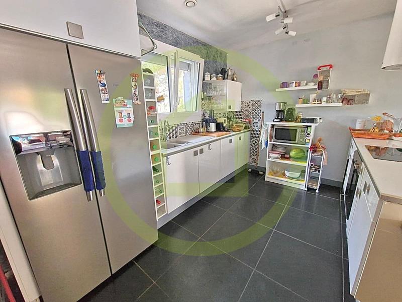 Maison - 100 m² - 6 pièces