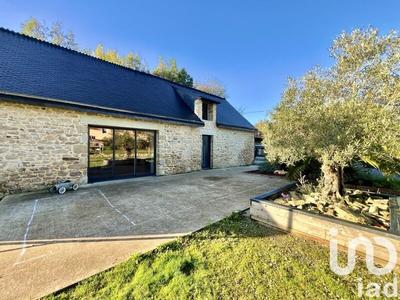 Maison - 165 m² - 6 pièces