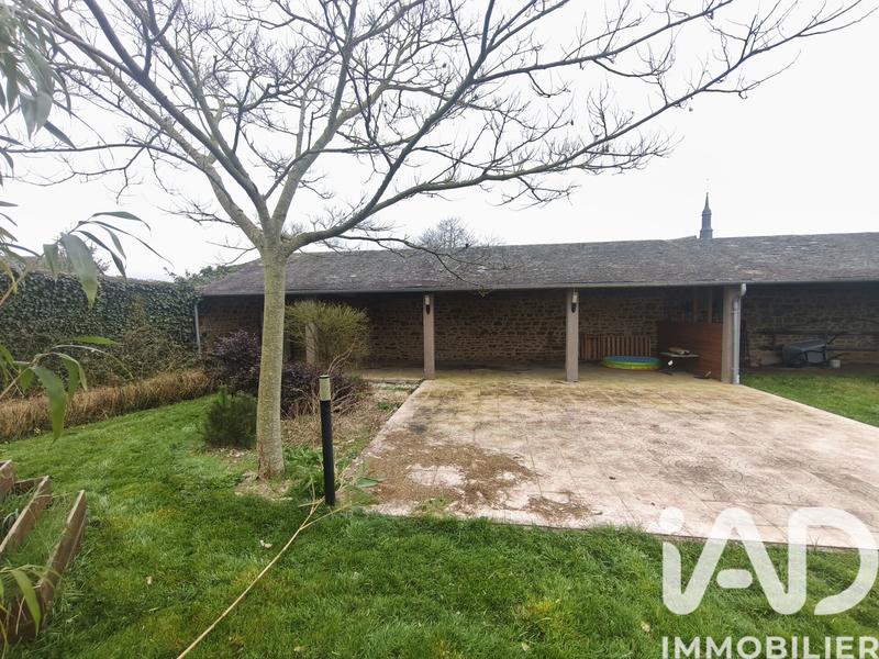 Maison - 242 m² - 8 pièces