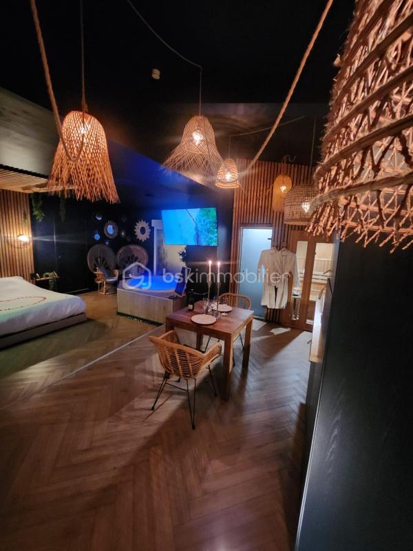 Immeuble - 415 m² - 9 pièces