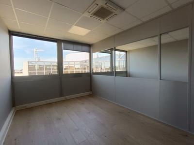 Bureau - 93 m²