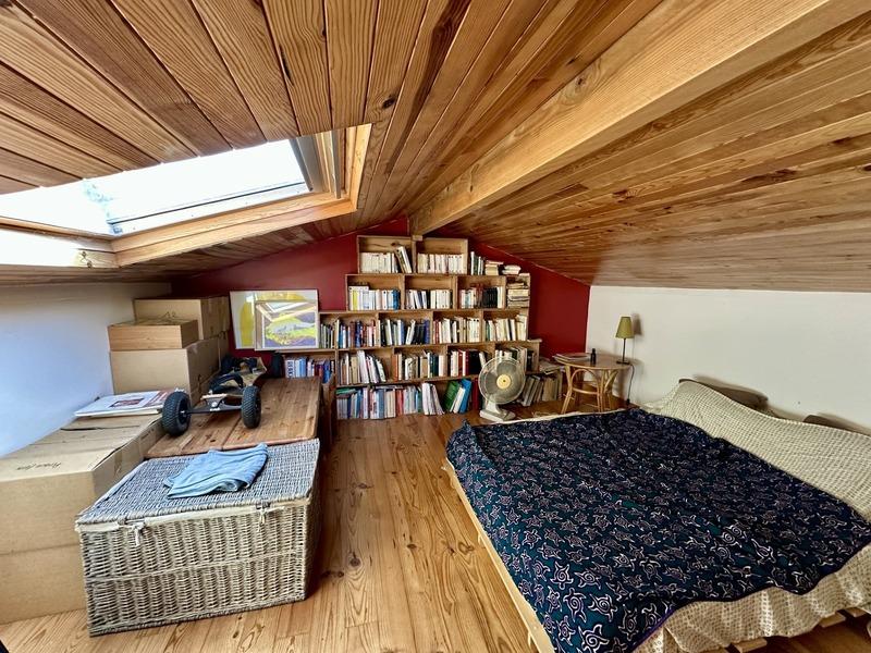 Maison - 180 m² - 7 pièces