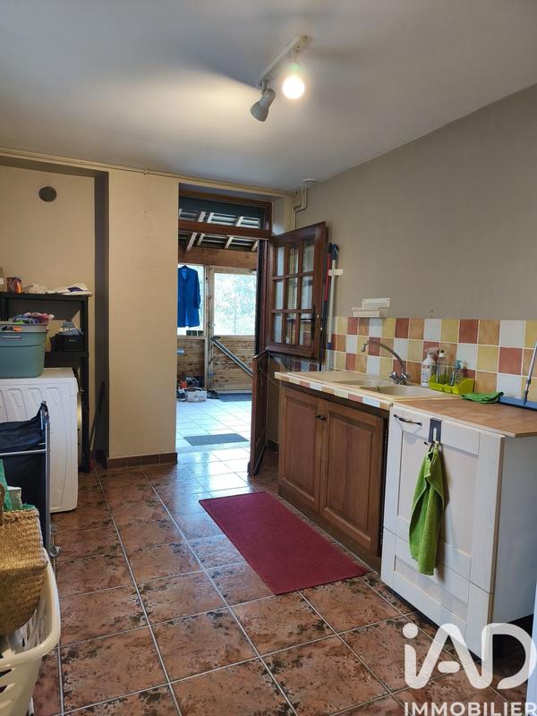 Maison - 260 m² - 9 pièces