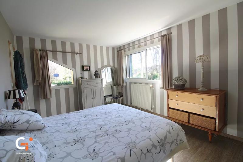 Maison - 174 m² - 7 pièces