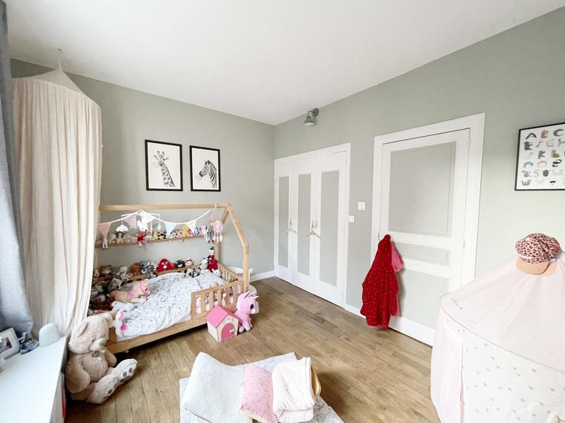 Maison - 137 m² - 6 pièces