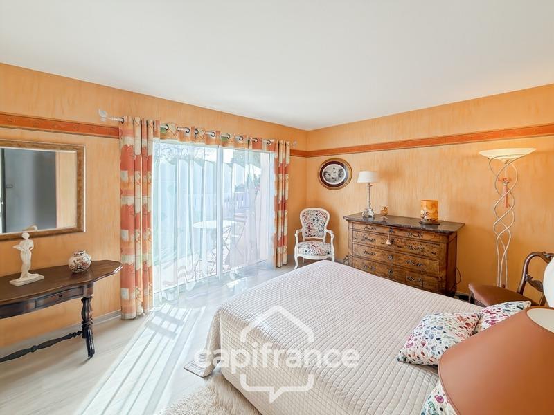 Villa - 168 m² - 6 pièces