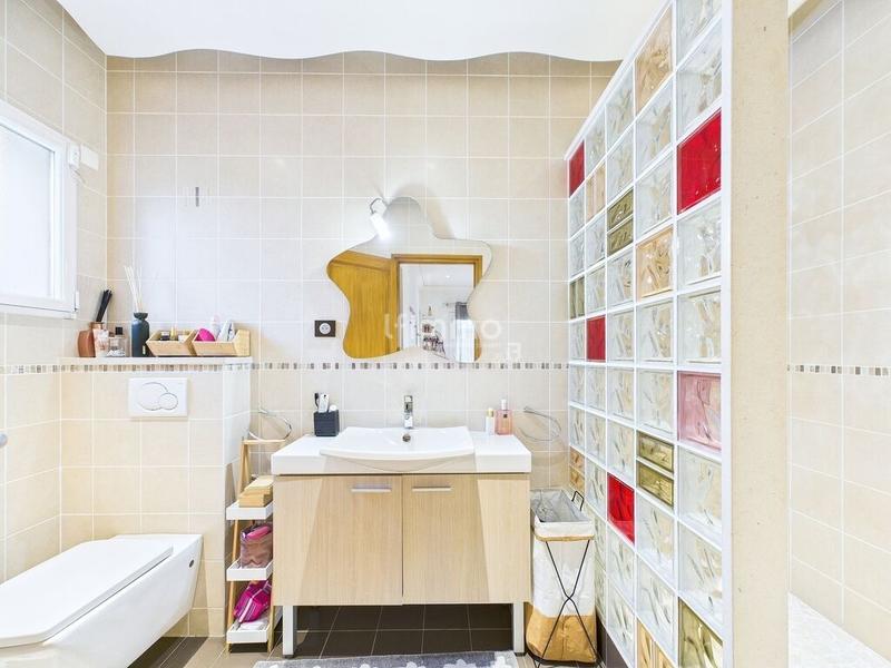 Maison - 378 m² - 7 pièces