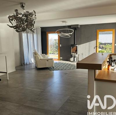 Maison - 160 m² - 7 pièces