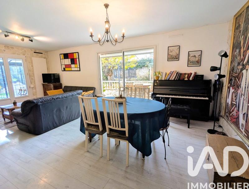 Maison - 97 m² - 6 pièces