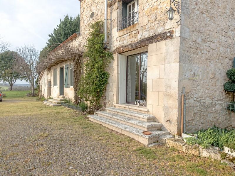 Maison de campagne - 276 m² - 9 pièces