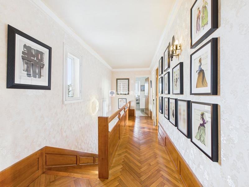 Maison - 184 m² - 7 pièces