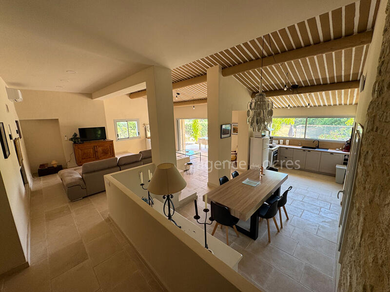 Maison - 170 m² - 5 pièces