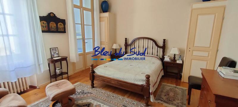 Maison bourgeoise - 250 m² - 11 pièces