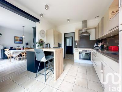 Maison - 258 m² - 11 pièces