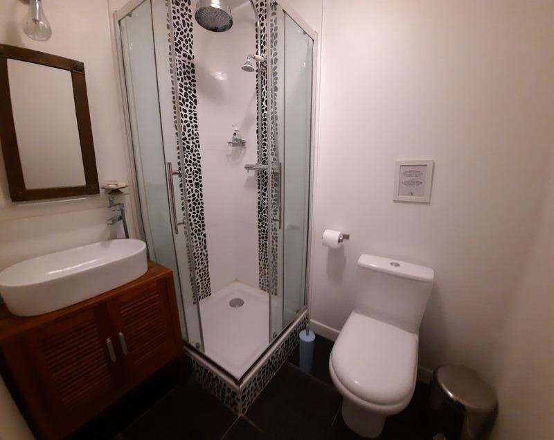 Maison - 222 m² - 6 pièces