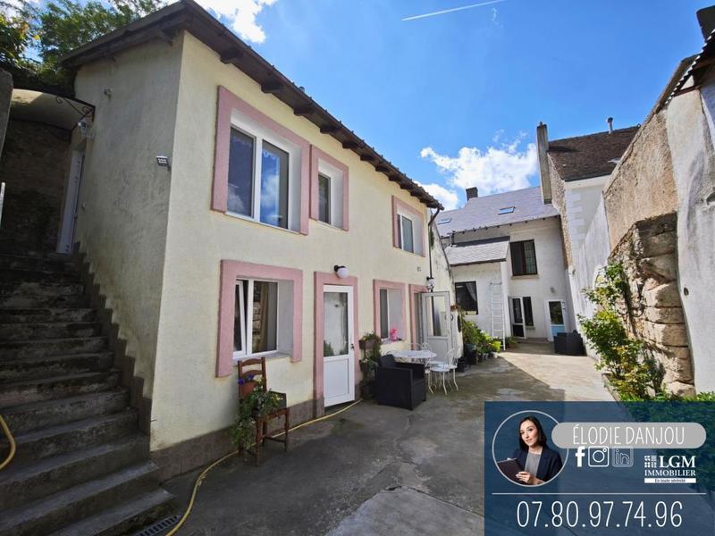 Maison - 215 m² - 7 pièces