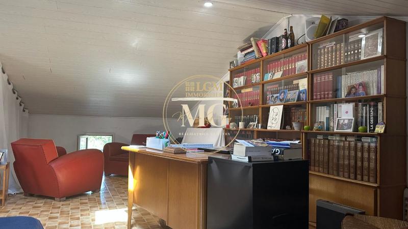 Maison - 203 m² - 6 pièces