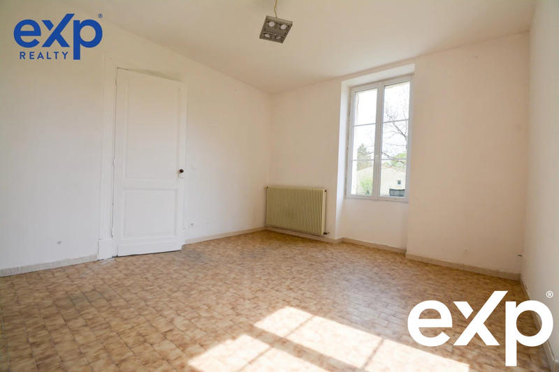 Maison traditionnelle - 215 m² - 6 pièces