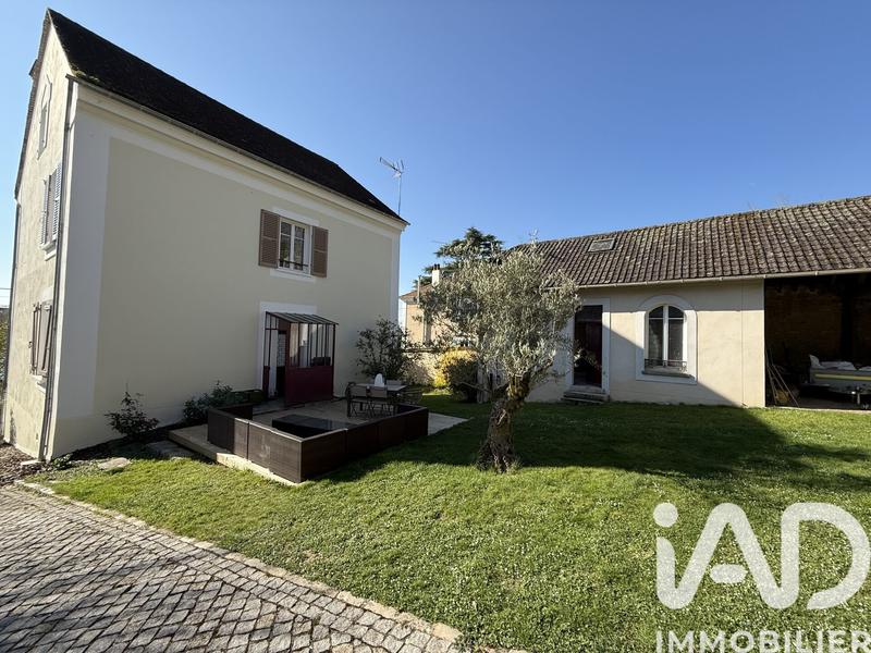 Maison - 190 m² - 8 pièces