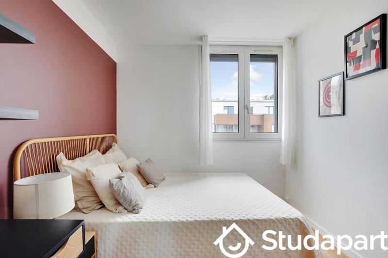 Chambre - 10 m² - 1 pièce