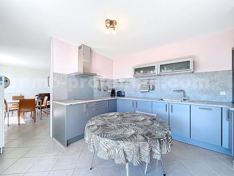 Appartement - 97 m² - 5 pièces