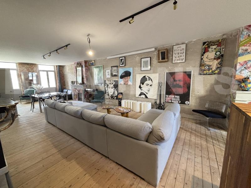 Loft - 110 m² - 3 pièces