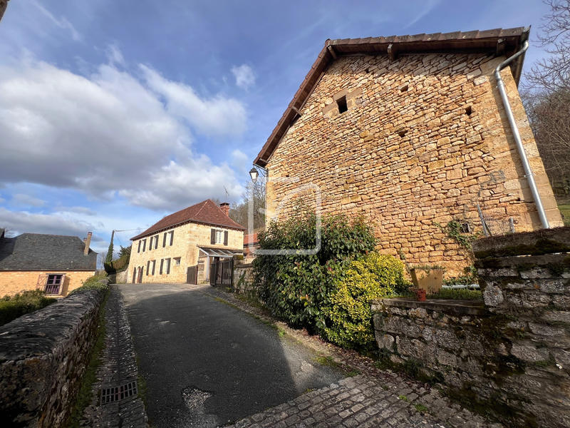 Maison - 130 m² - 8 pièces