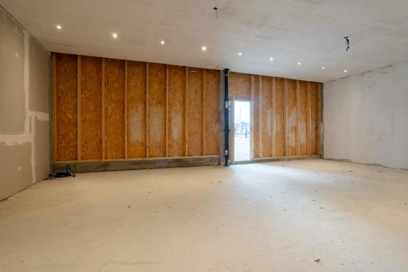 Local commercial - 99 m²