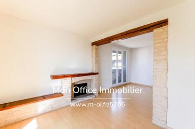 Appartement - 81 m² - 3 pièces