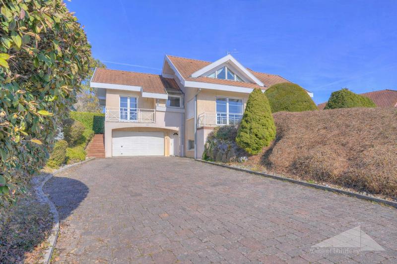 Villa - 156 m² - 6 pièces