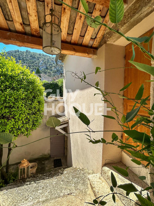 Maison - 270 m² - 10 pièces