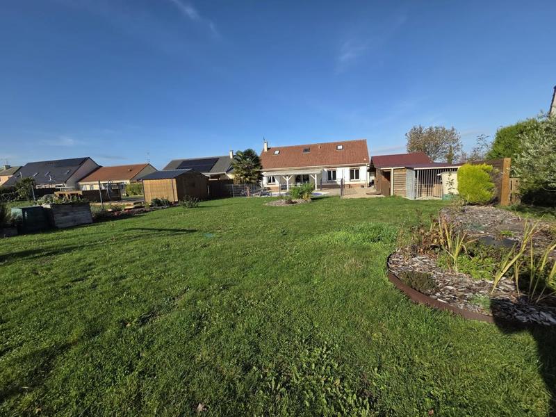 Pavillon - 140 m² - 8 pièces