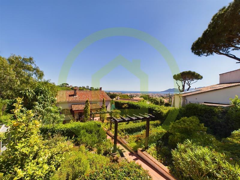 Maison - 104 m² - 3 pièces