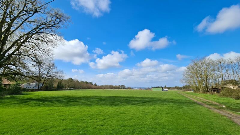 Terrain constructible - 808 m²