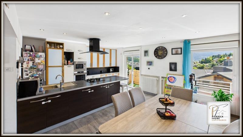 Duplex - 117 m² - 5 pièces