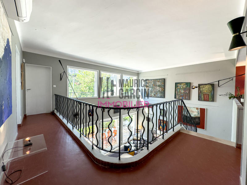 Maison - 196 m² - 6 pièces