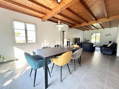 Pavillon - 153 m² - 6 pièces