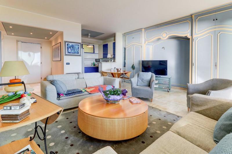 Appartement - 90 m² - 3 pièces