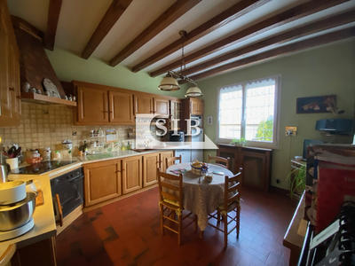 Maison - 149 m² - 7 pièces