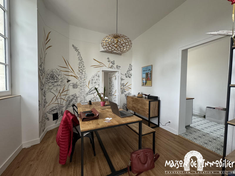 Appartement - 90 m² - 4 pièces