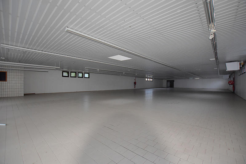 Local commercial - 1 002 m²