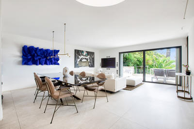 Appartement - 194 m² - 6 pièces