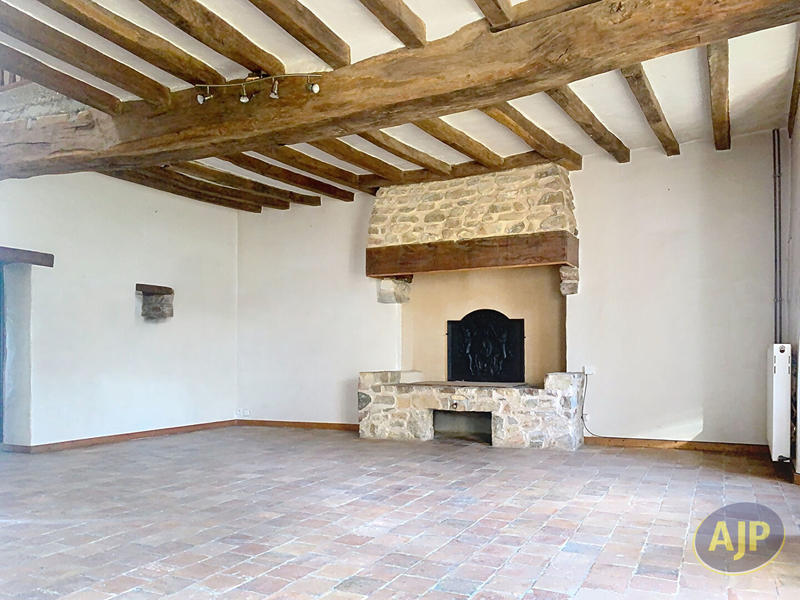 Maison - 250 m² - 7 pièces
