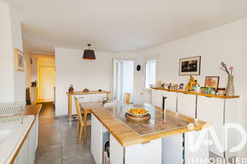 Appartement - 98 m² - 5 pièces