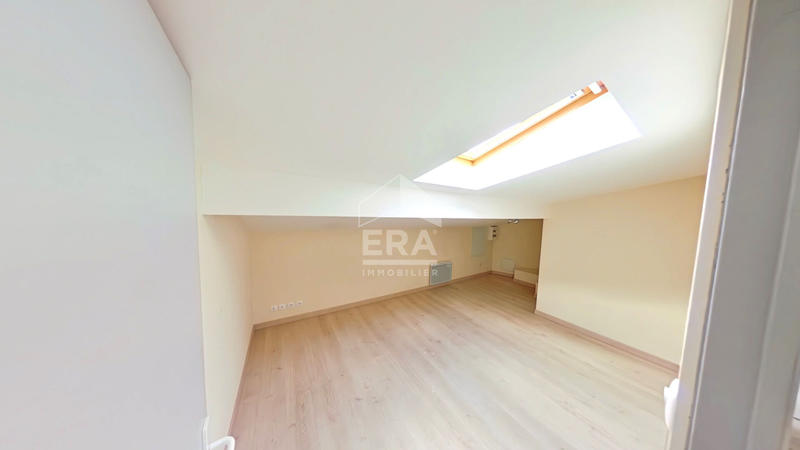 Maison - 111 m² - 6 pièces