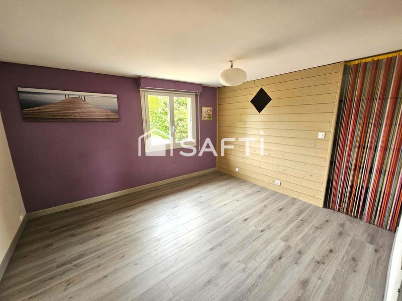 Maison - 286 m² - 9 pièces