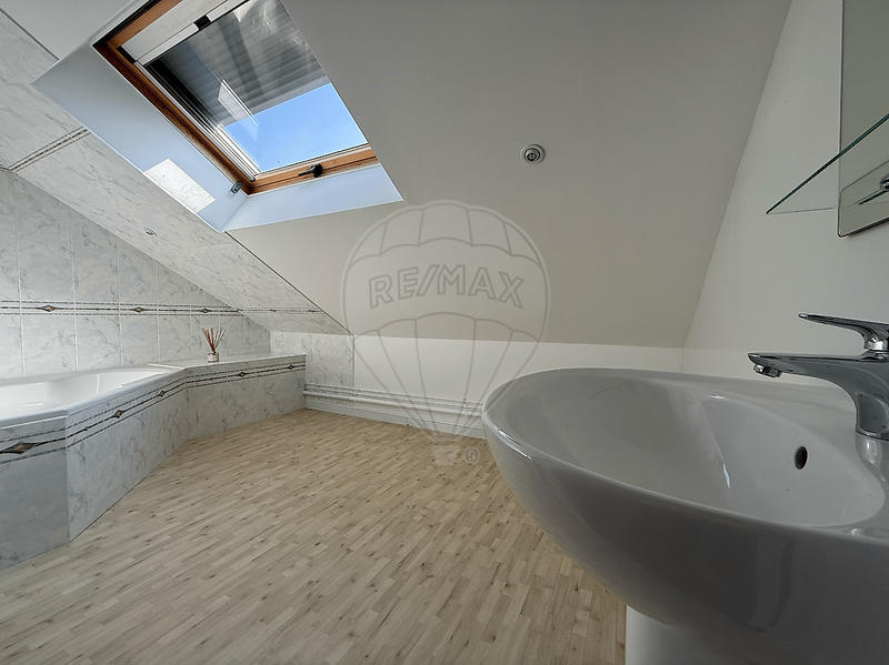 Maison - 105 m² - 6 pièces