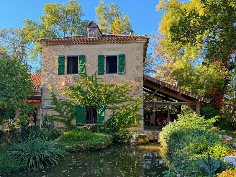 Moulin - 120 m² - 5 pièces