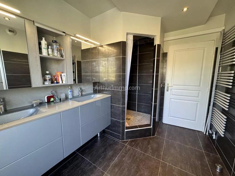 Appartement - 149 m² - 5 pièces